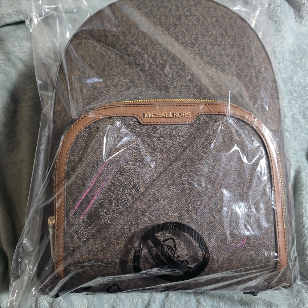 Michael Kors Monogram Brown Backpack - Picture 4 of 9